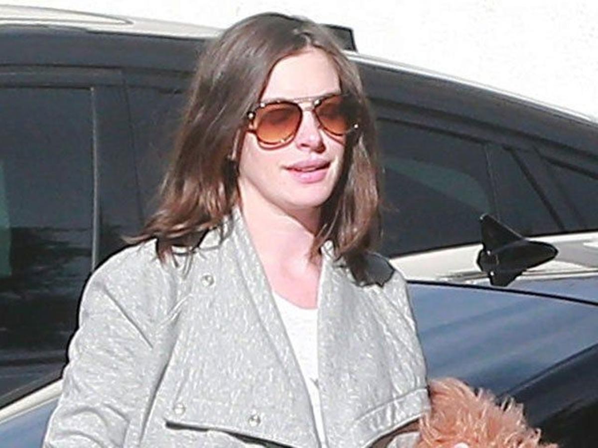 Anne Hathaway ha usado las redes sociales para mostrar su apoyo a Ke$ha