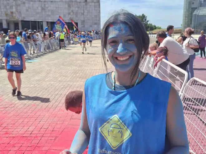 La Holi Gaiás tiñe de color, sonrisas y diversión la Cidade da Cultura