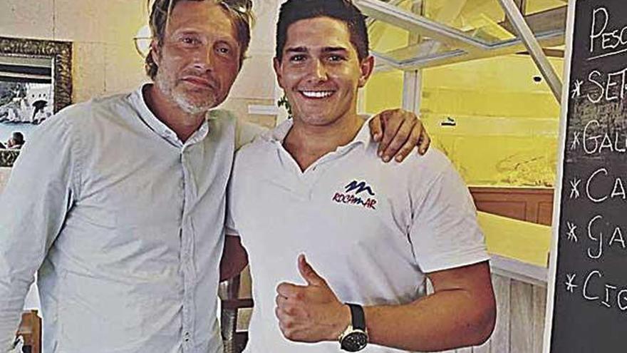 El actor Mads Mikkelsen, en el restaurante Rocamar.