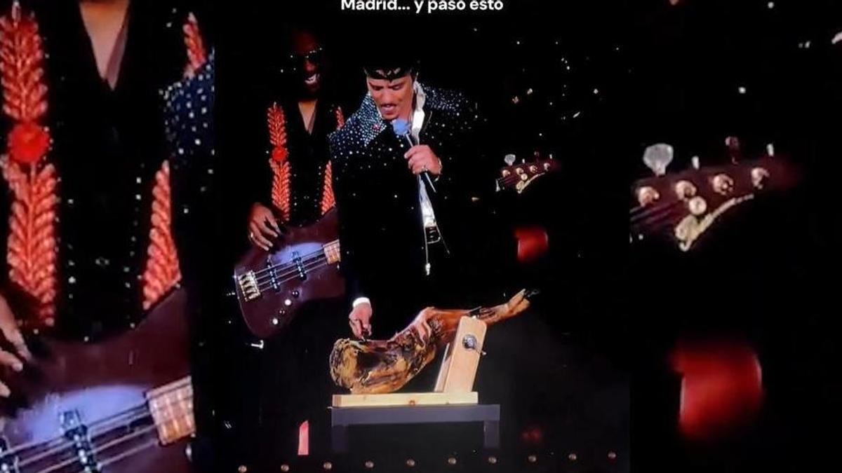 Un jamón ibérico de bellota de Alburquerque se sube al escenario con Bruno Mars.