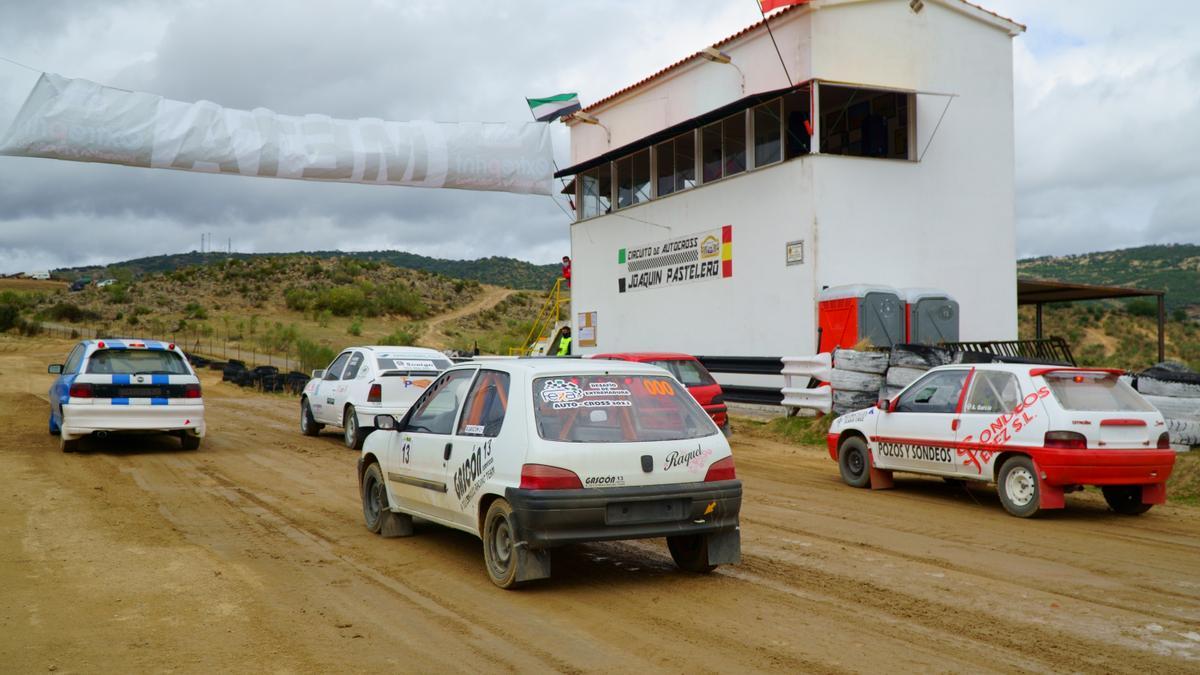 Parrilla de salida en el circuito Joaquín Pastelero.