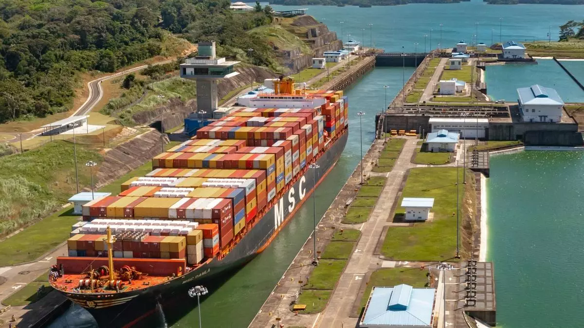 Así fue cómo el neoliberalismo entregó el Canal a Panamá