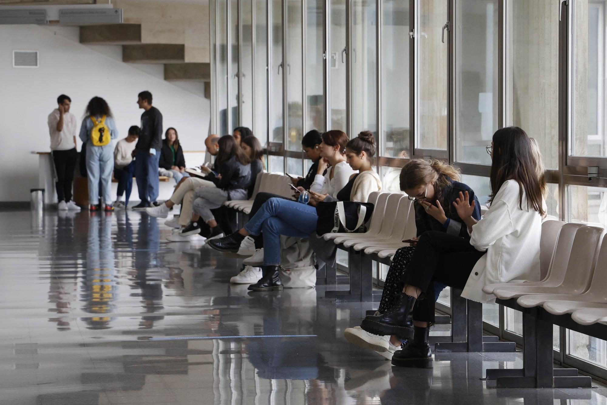 Facultad de Económicas, en el campus.