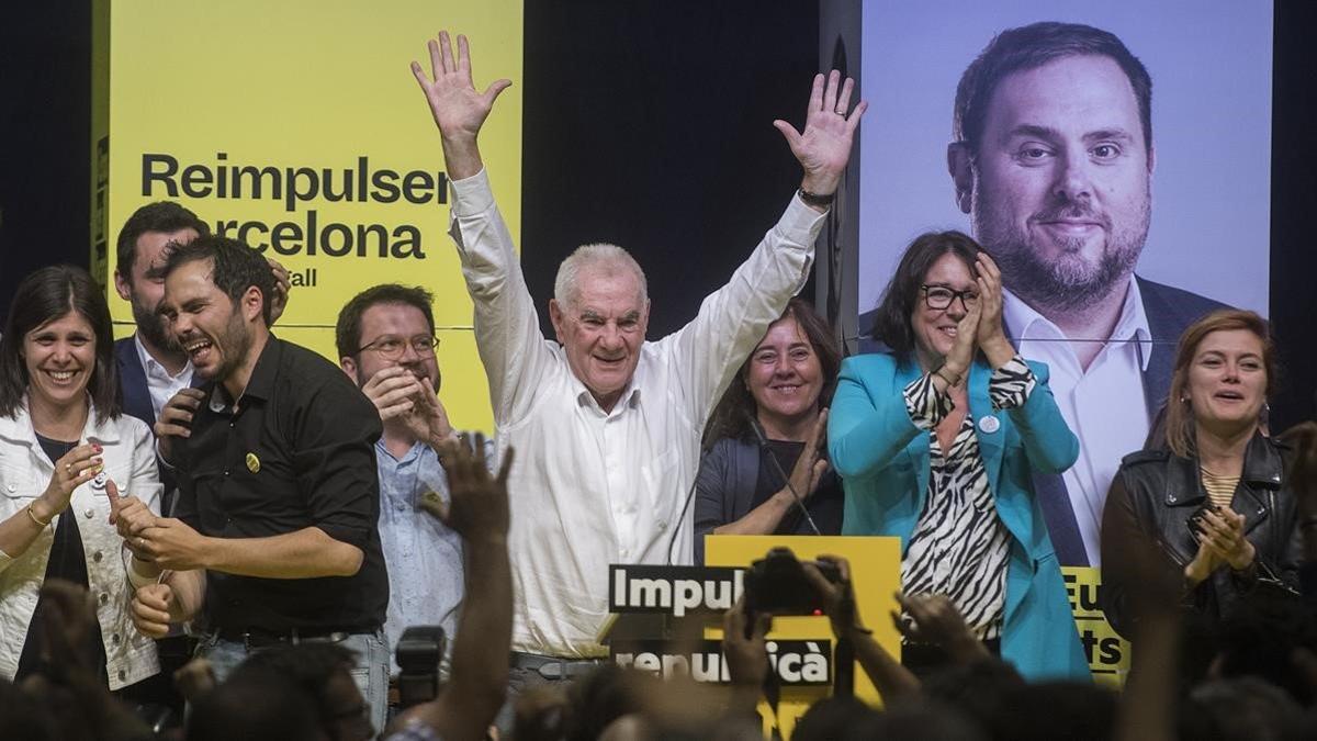 Ernest Maragall celebra su victoria en las elecciones al Ayuntamiento de Barcelona.