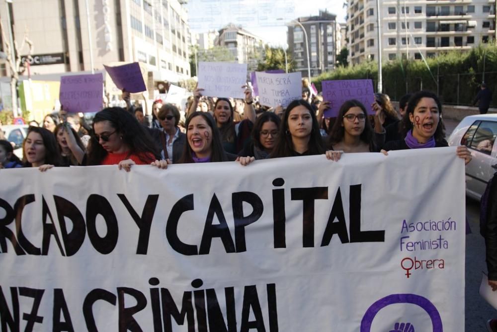 Manifestación en Murcia por el día contra la violencia de género