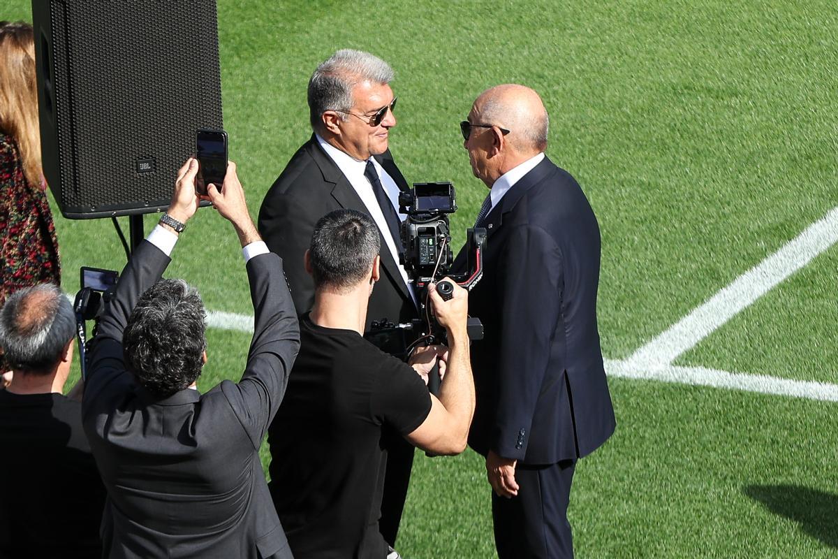 Colocación de la primera piedra del futuro Camp Nou