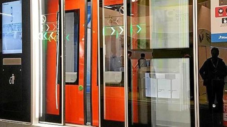 Detall de les portes d&#039;andana a l&#039;estand de Masats a la fira InnoTrans