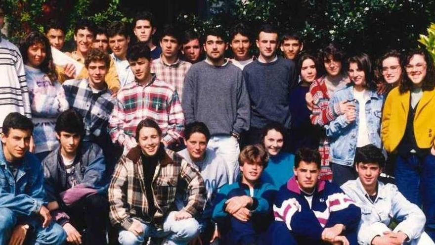 Curso de COU da promoción 1994-1995 do instituto María Casares.