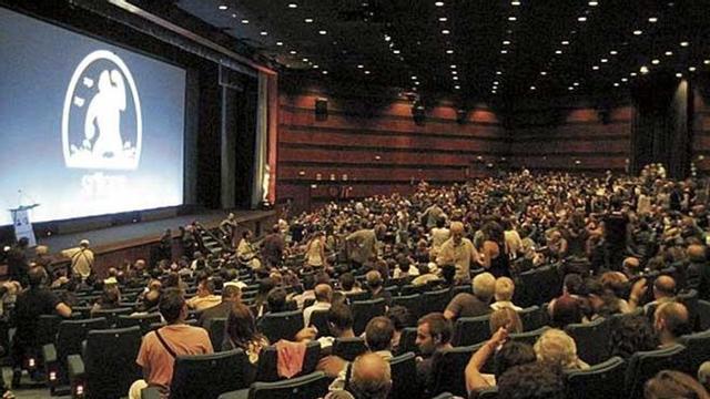 Los cines de las islas empiezan a echar la persiana.