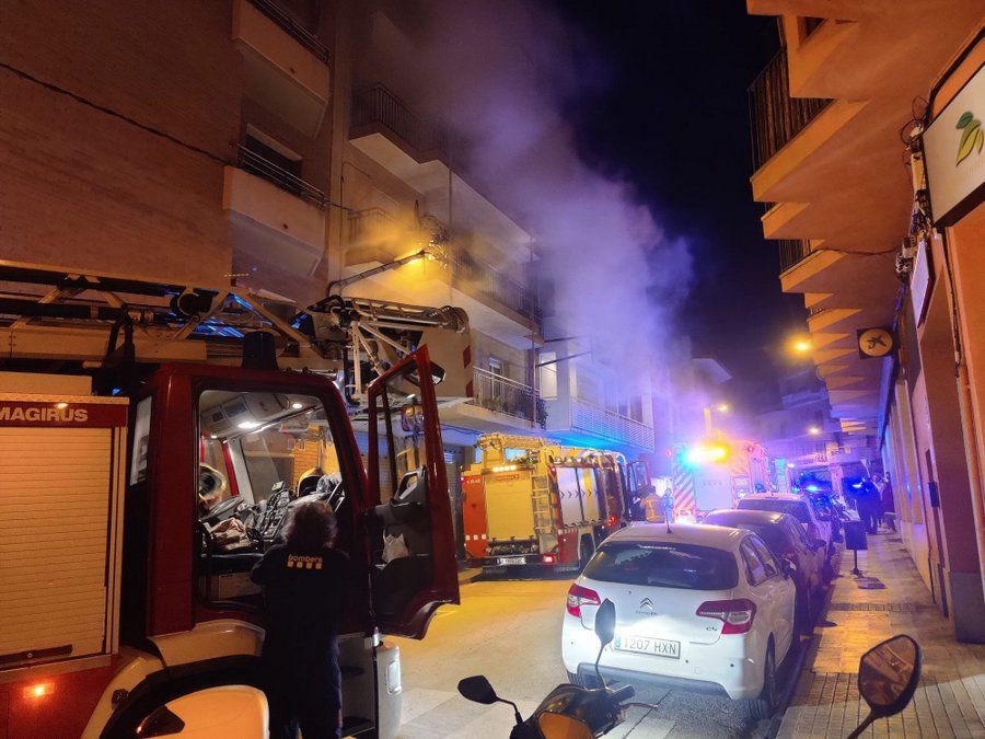 Incendi en un edifici de Blanes