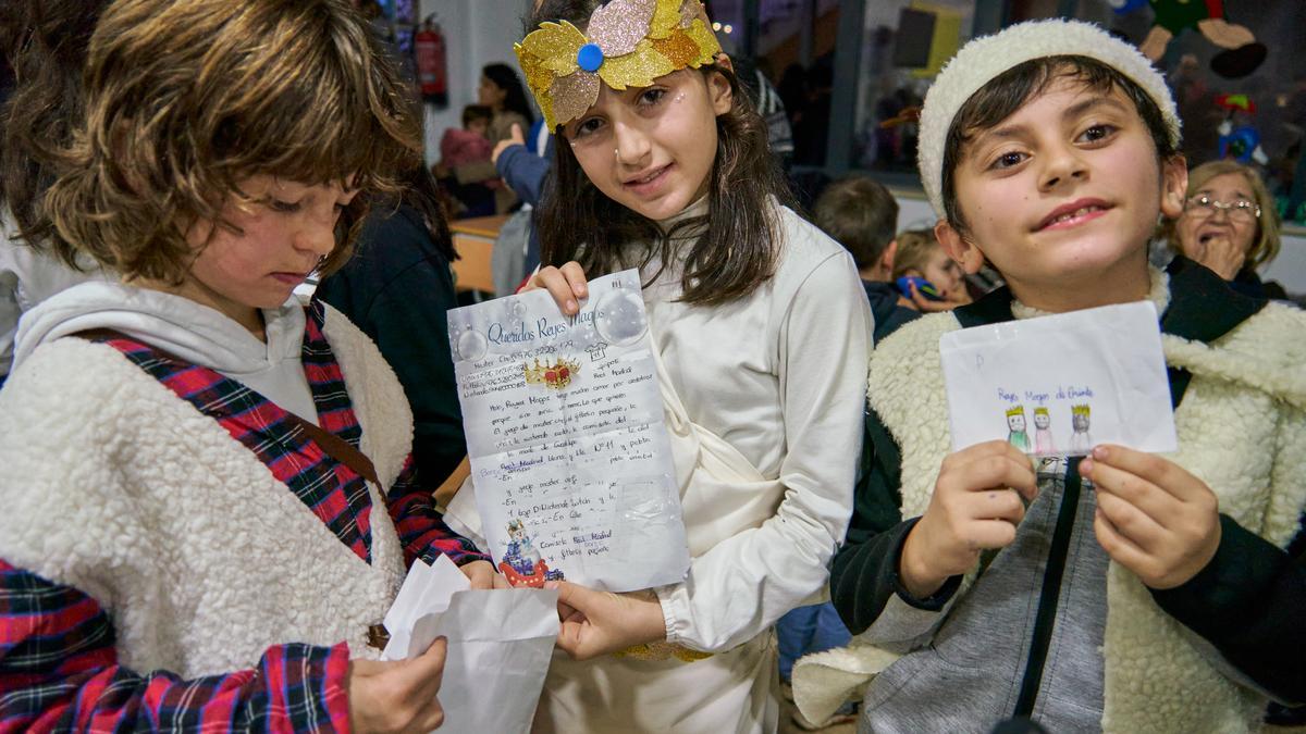 Integrantes del Belén viviente del colegio El Vivero.