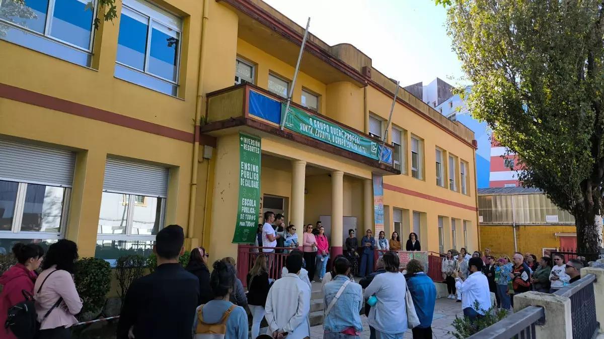 Unha das protestas no CEIP O Grupo, de Ribeira, no mes de setembro.