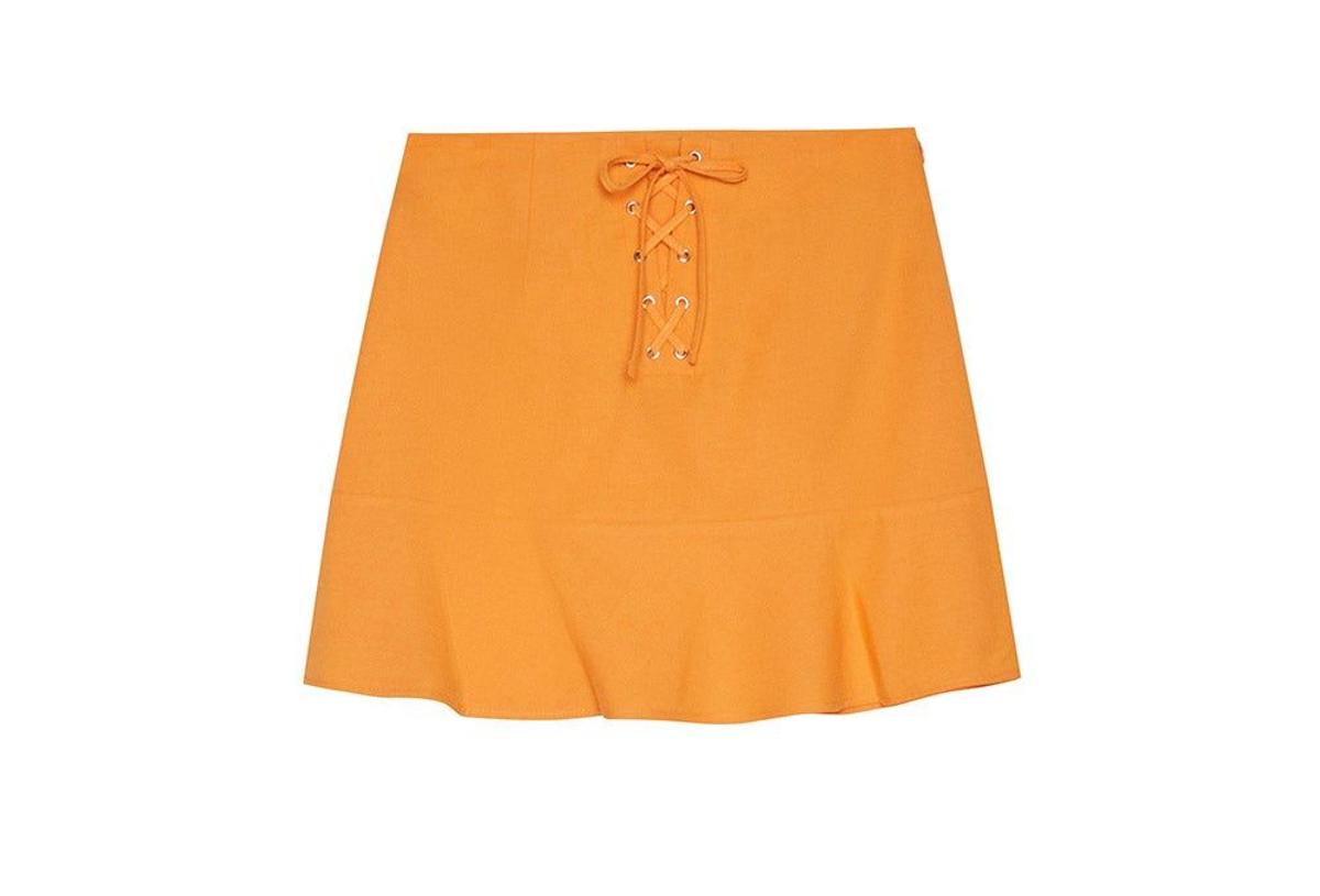 Minifalda mandarina de Jessica Goicoechea x Bershka. (Precio: 19,99 euros)