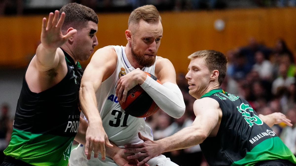 Musa sacó a pasear su maestría en Badalona