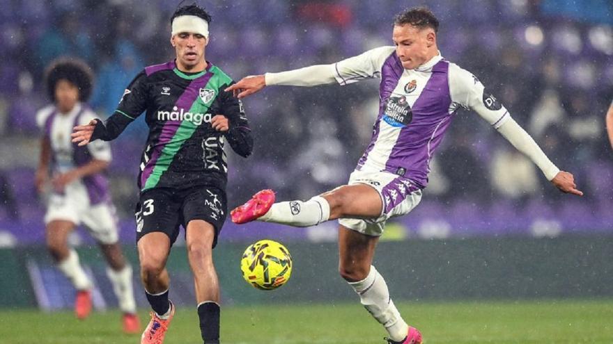 Galones para Izan Merino en el Málaga CF de Funes