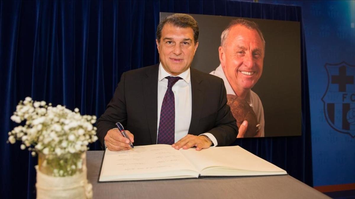 Joan Laporta en el acto homenaje a Johan Cruyff