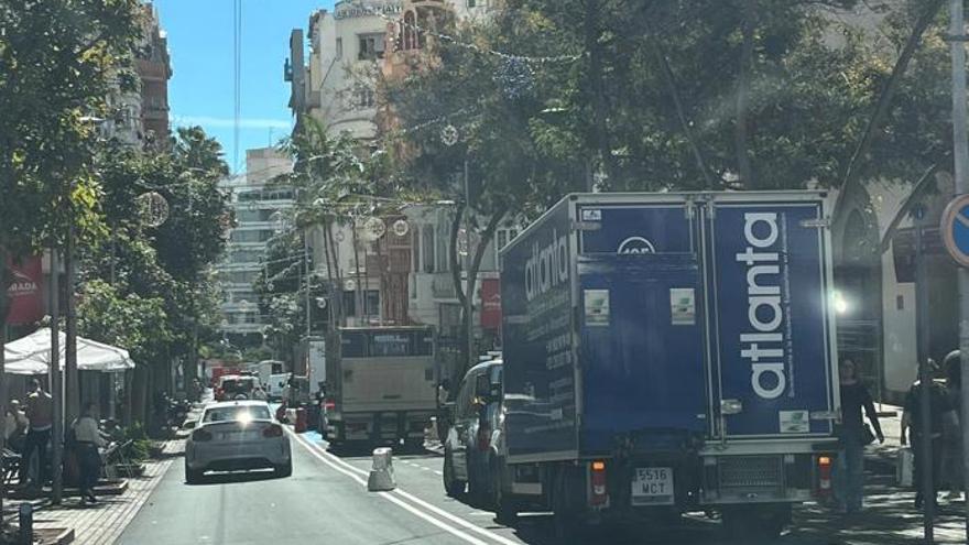 Carril bici en Santa Cruz: ¿qué pasará con los carga y descarga?