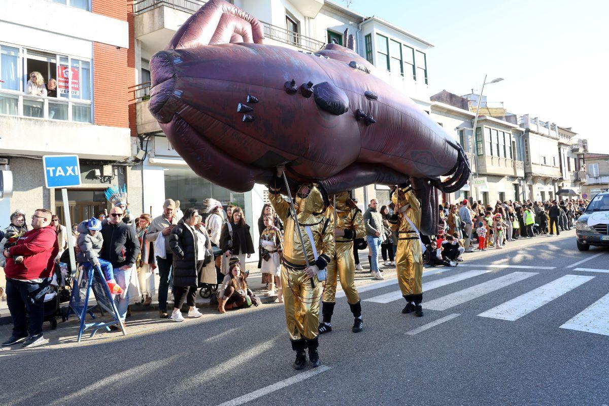 Desfile de Entroido en Cambados en 2025.