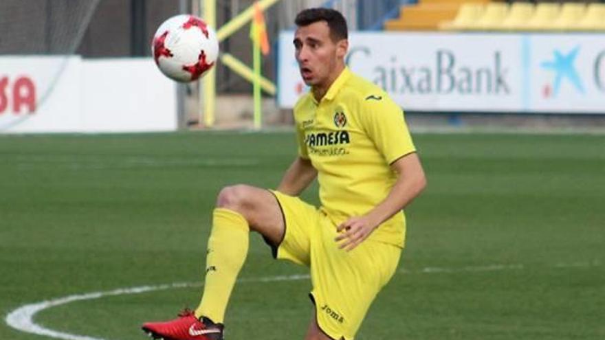 Imanol García en un partido en el Mini Estadi.