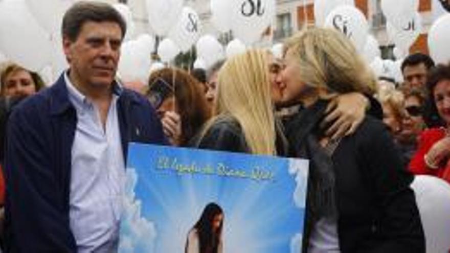 La familia de Diana Quer en la manifestación en la Puerta del Sol. EFE