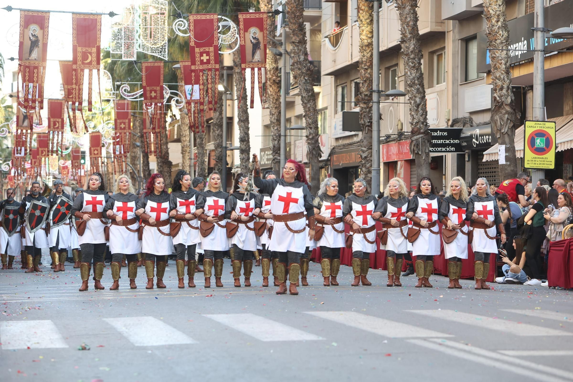 La entrada cristiana en los Moros y Cristianos de San Vicente, en imágenes