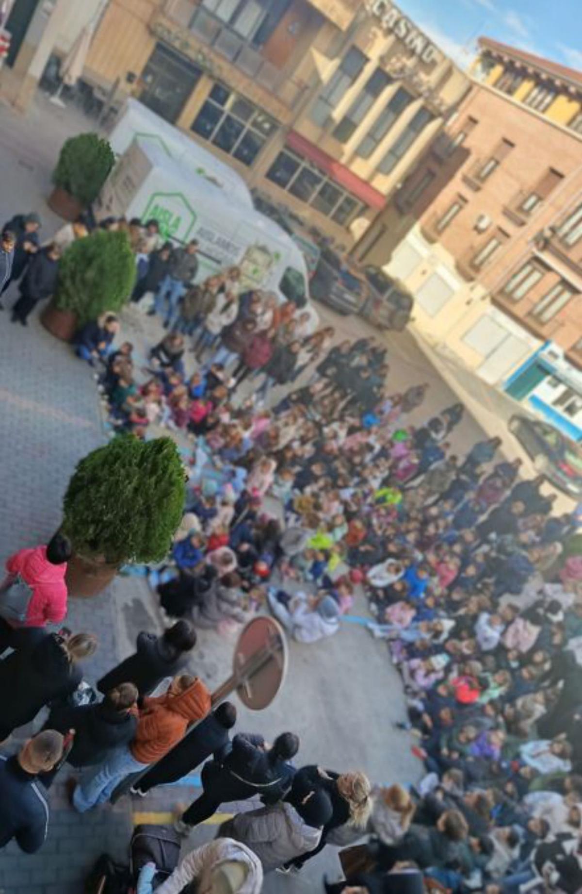 La comunidad educativa se implica en el 25N