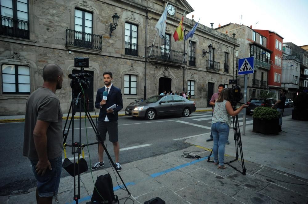 Aluvión de voluntarios para participar en la búsqueda de Diana - Treinta personas se suman hoy al operativo en la zona del curro, sin móviles y dirigidos por la Guardia Civil