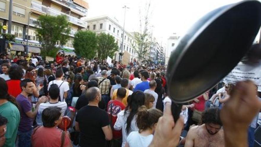 Un momento de la manifestación de hoy en la Plaza de la Montañeta de Alicante