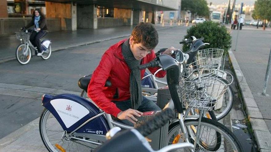 Instalarán 1.600 aparcamientos de bici en centros educativos