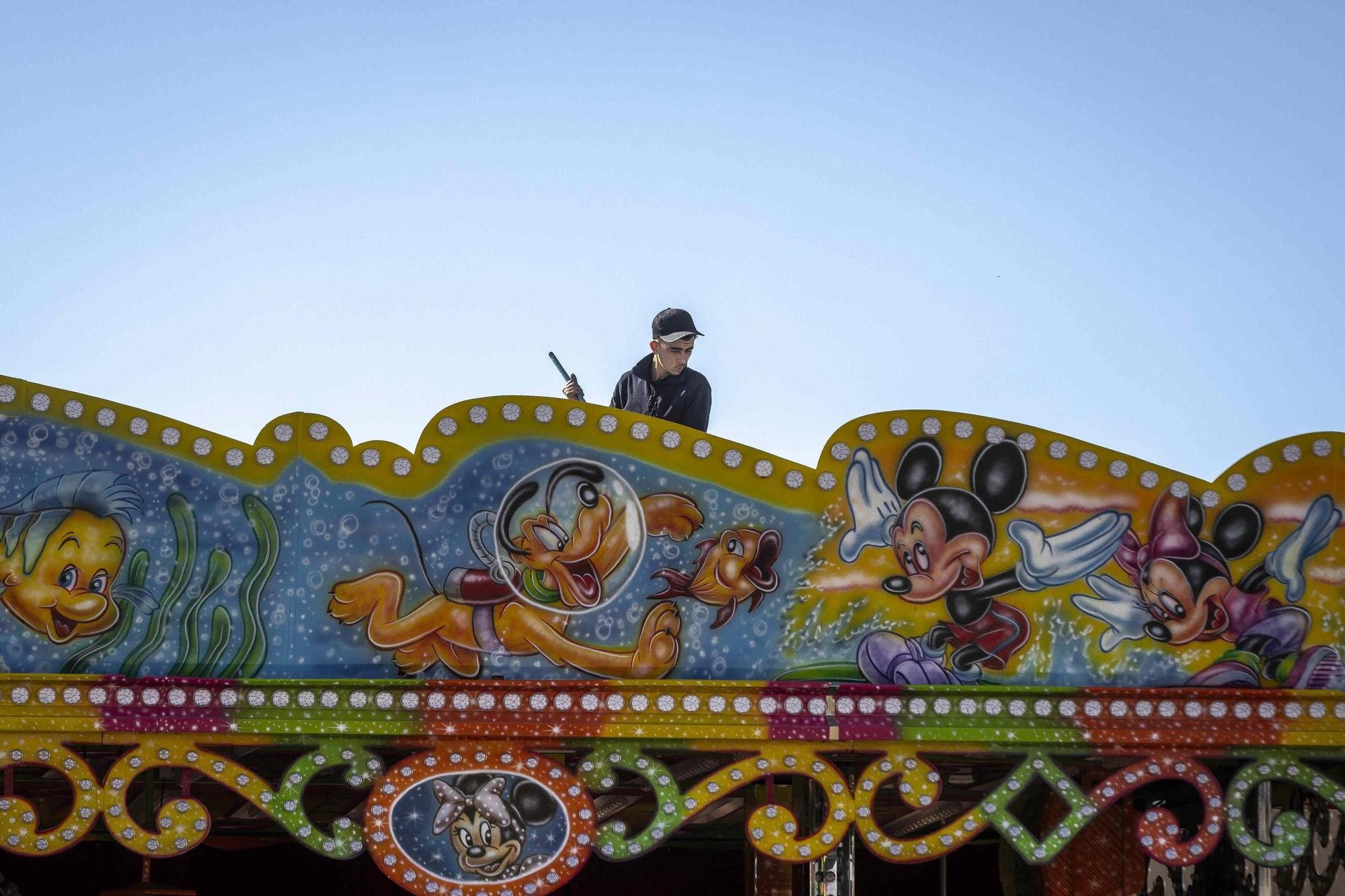 Arranca el montaje de las primeras atracciones de la Fira del Fam de Palma