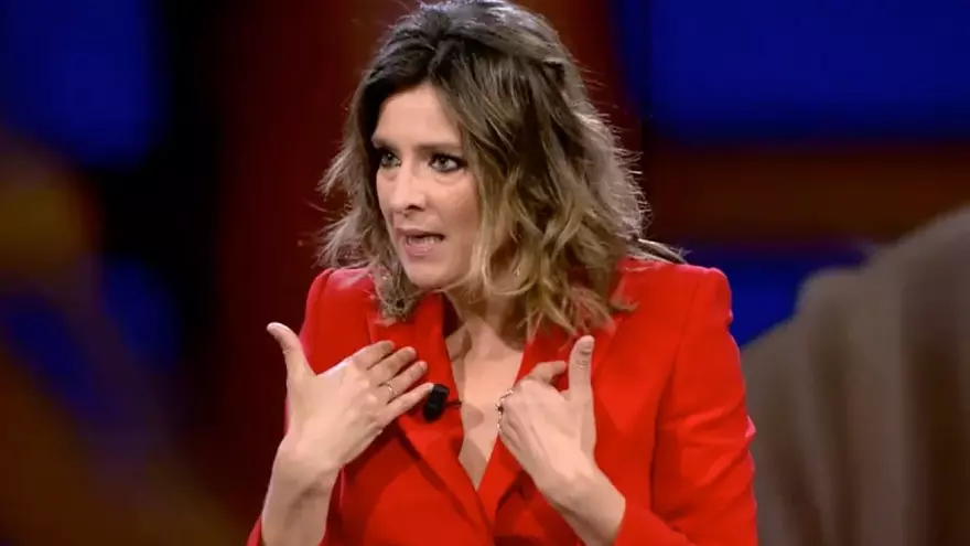 Sandra Barneda defiende a una concursante de &#039;La isla de las tentaciones&#039; en la hoguera final: &quot;¿Es comparable?&quot;