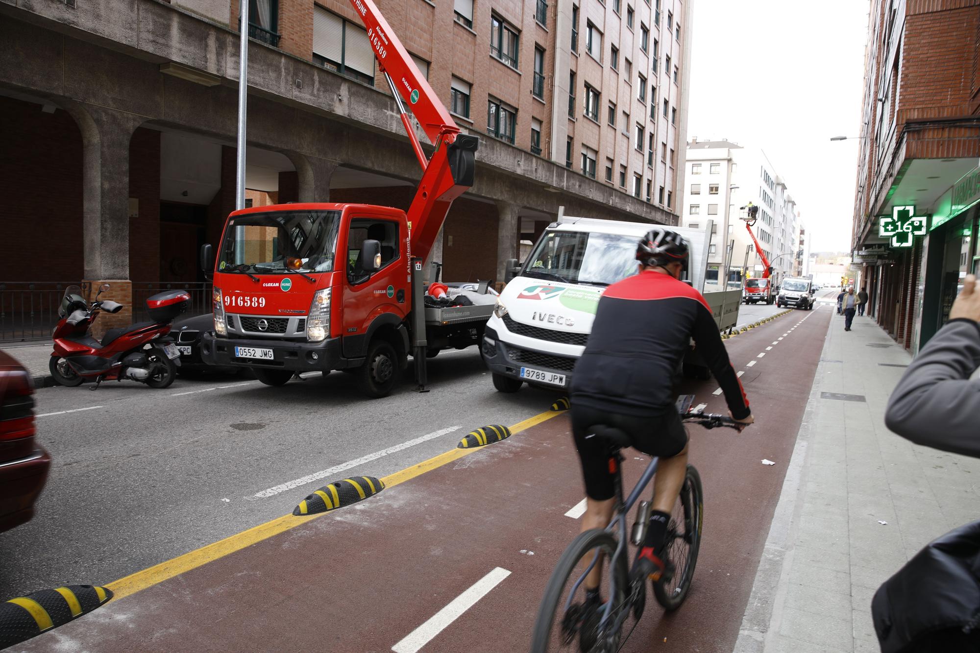 En imágenes: problemas de circulación en La Calzada