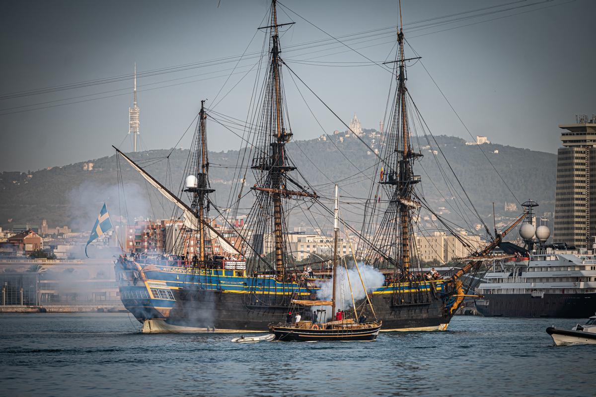 El Götheborg de Suecia, el velero más grande del mundo, recala en Barcelona