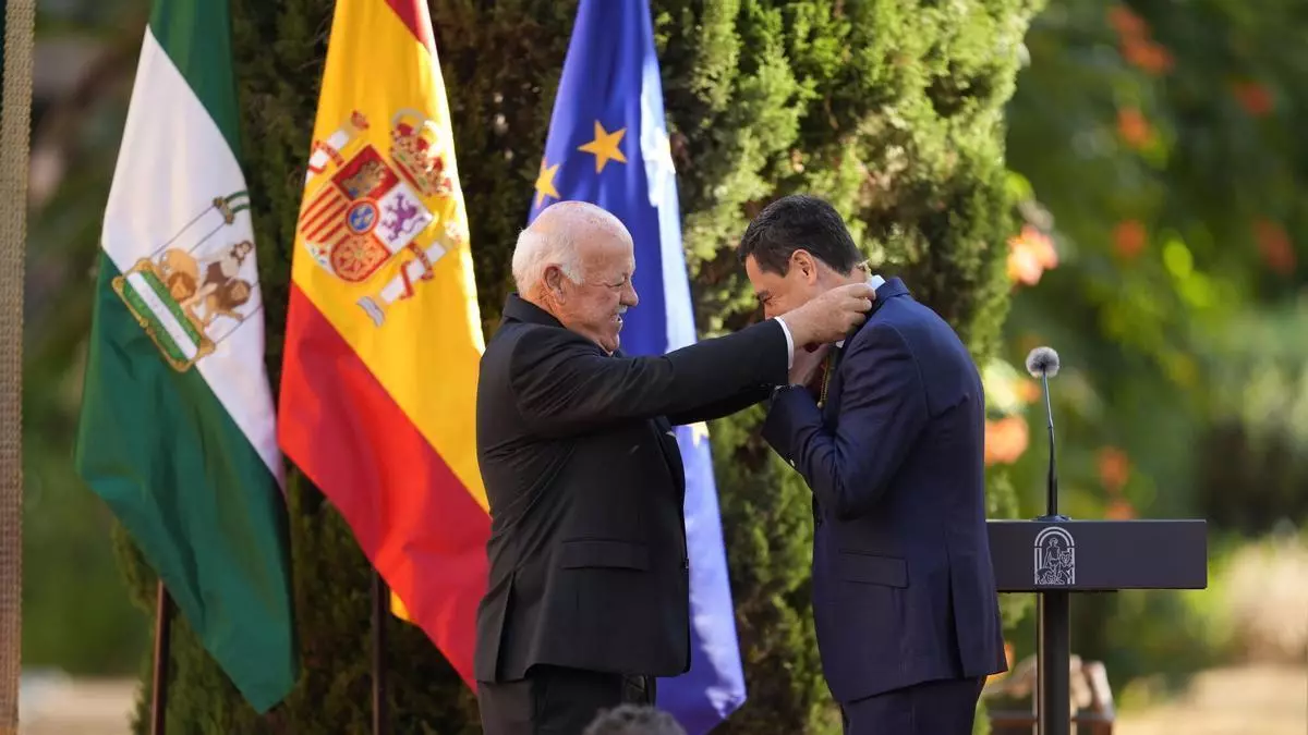 VÍDEO | Moreno reclama suficiencia financiera y trato justo del Gobierno de España para Andalucía en la toma de posesión
