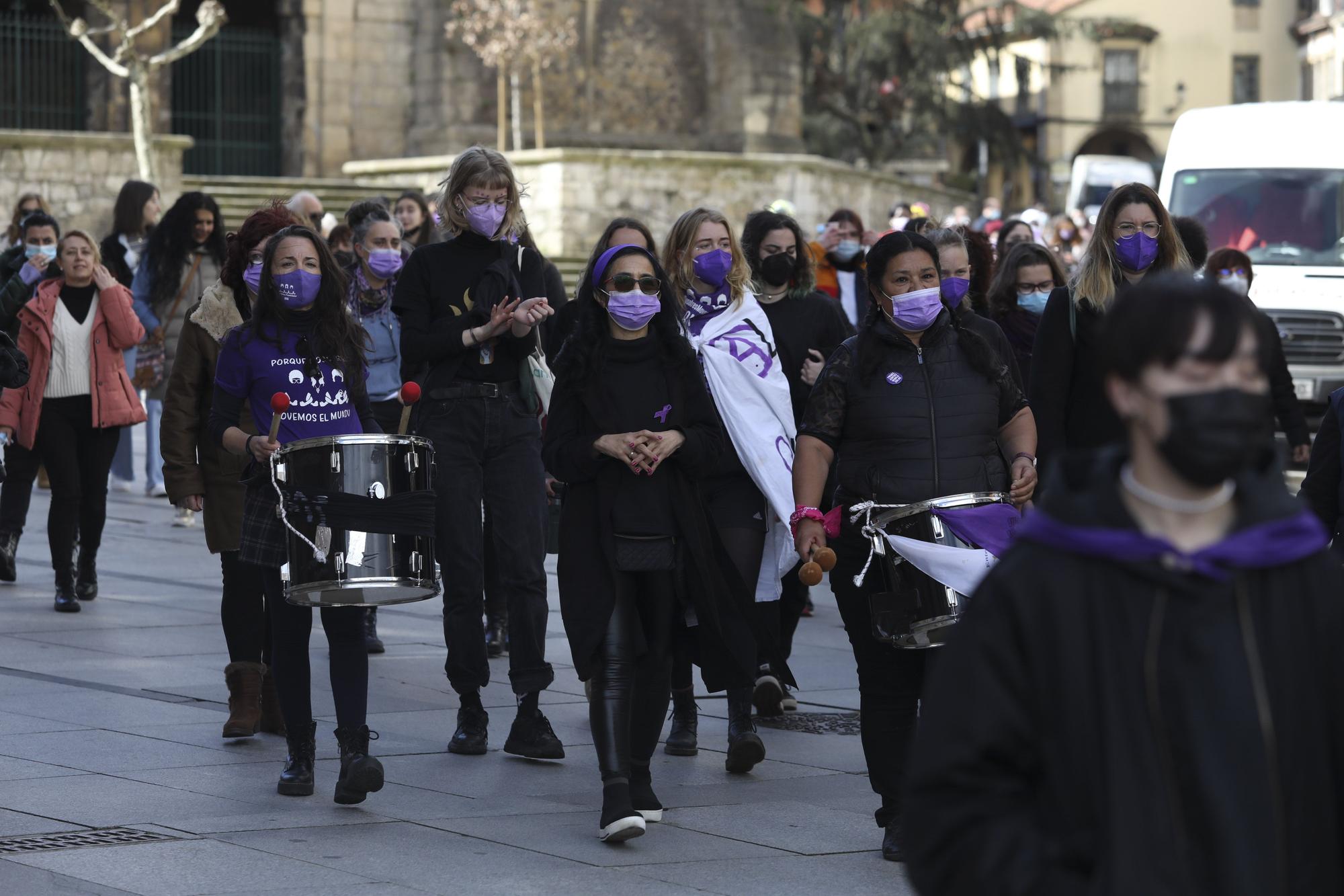 EN IMÁGENES: Así se vivió el Día de la Mujer (8M) en Avilés