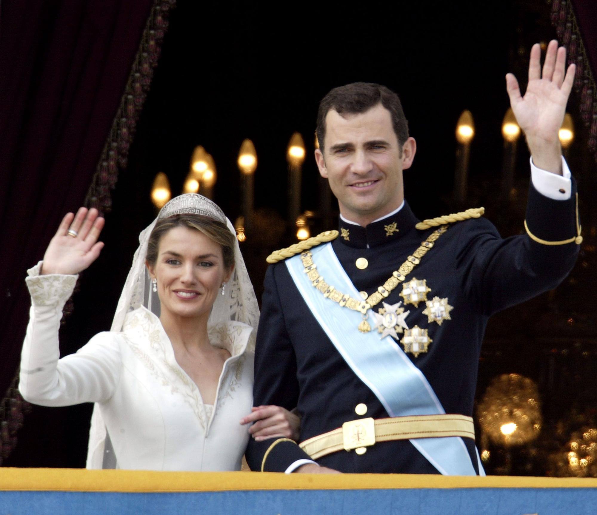 Doña Letizia Ortiz y don Felipe el día de su boda, el 22 de mayo de 2004