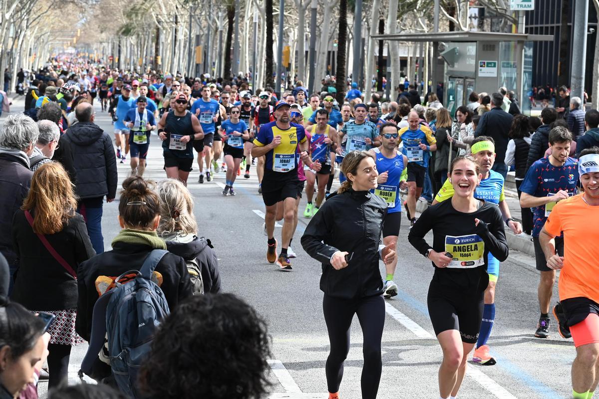 ¿Has participado en la Marató de Barcelona 2024? ¡Búscate en las fotos¡