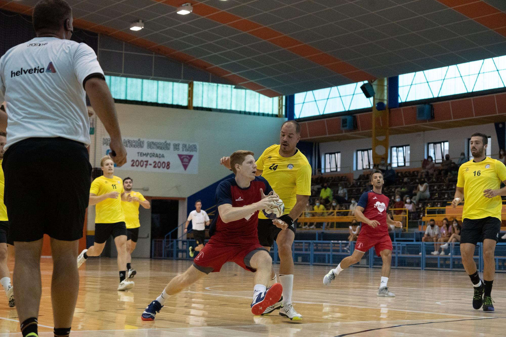 PRETEMPORADA BALONMANO ZAMORA-17.JPG