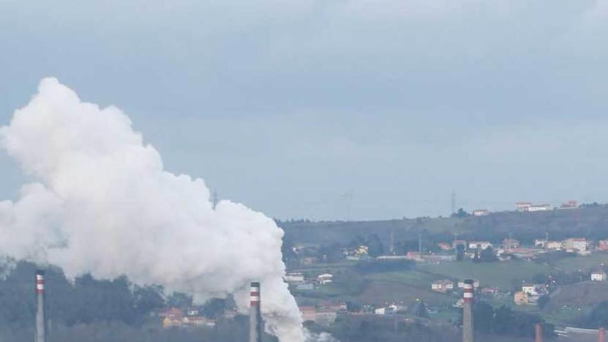 La factoría de Arcelor, desde la ermita de La Luz.