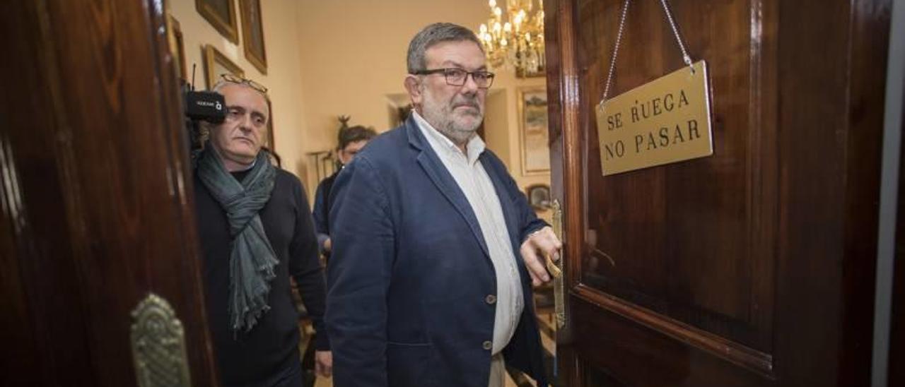 Antonio Lorenzo, en la sala de comisiones del ayuntamiento.