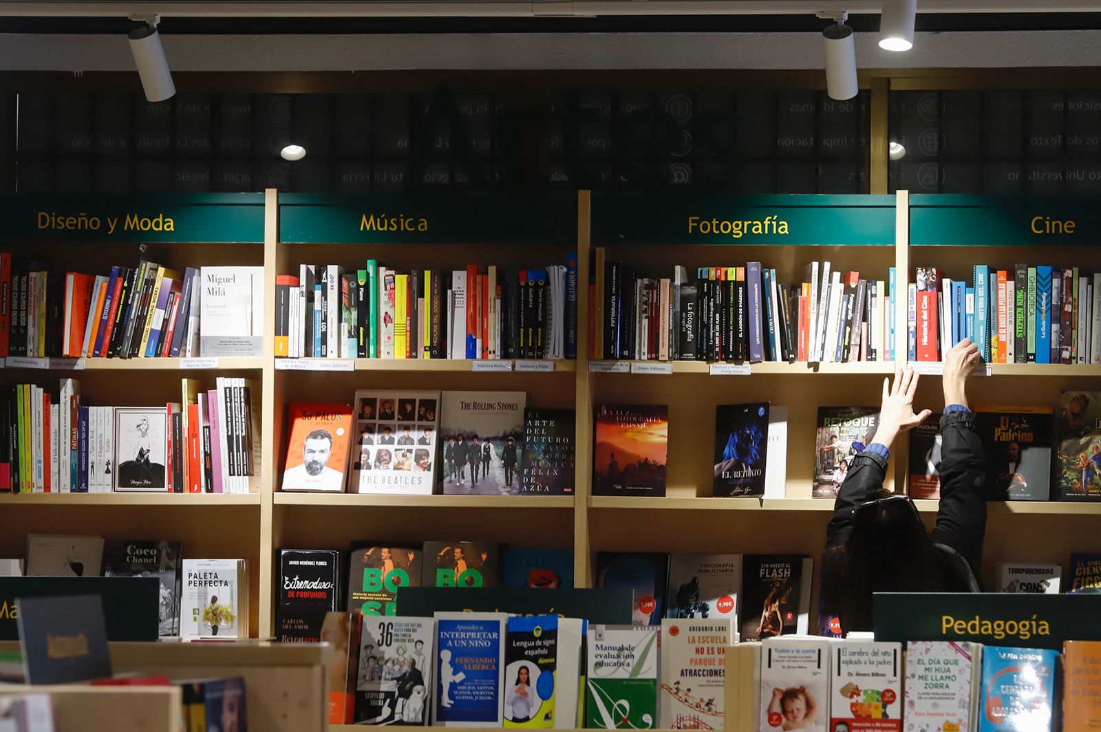 Las librerías suman lectores con el público juvenil