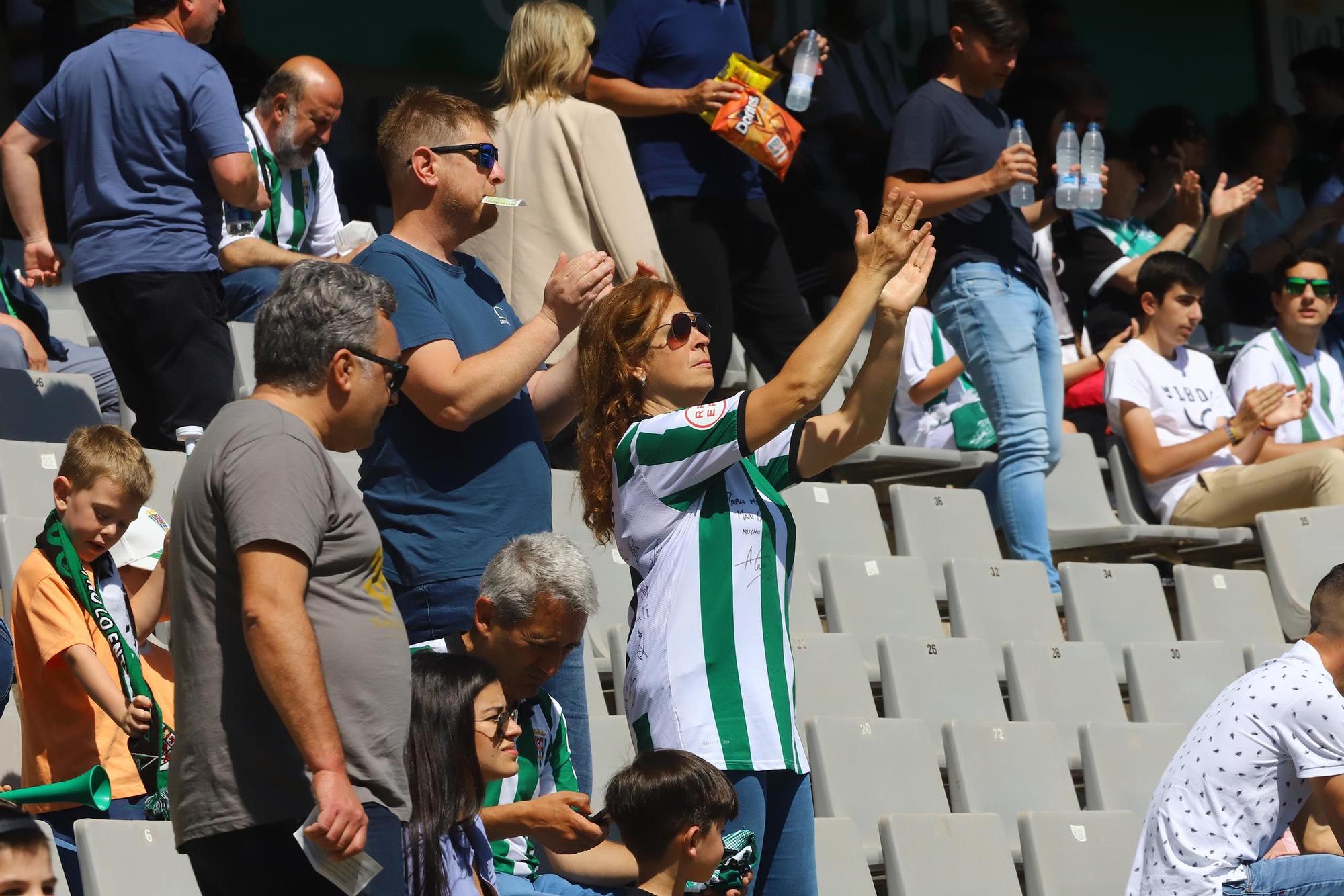 Las imágenes de los aficionados en el Córdoba CF-AD Ceuta CF