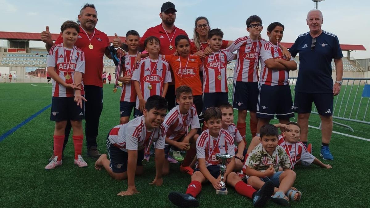 Equipo del Alondras campeón en la categopría benjamín.
