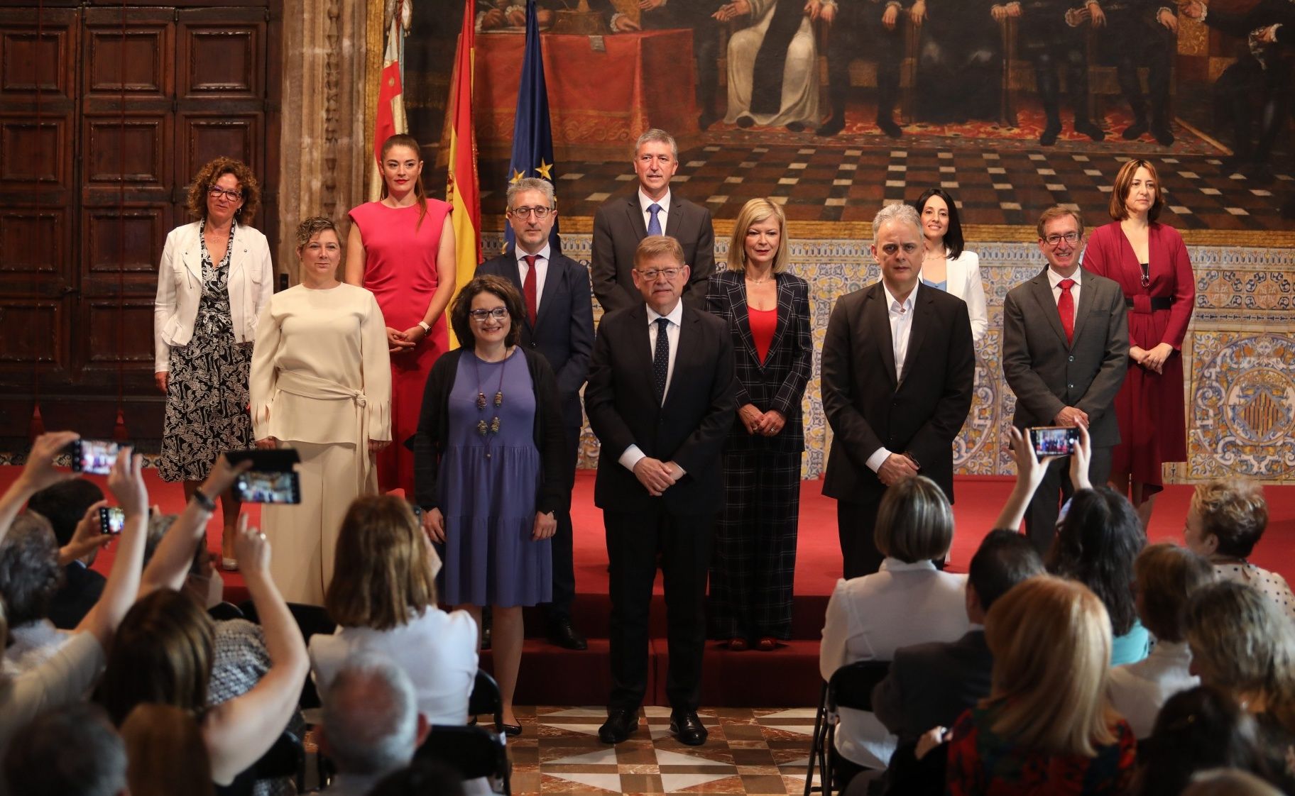 Toma de posesión de los nuevos consellers en el Palau