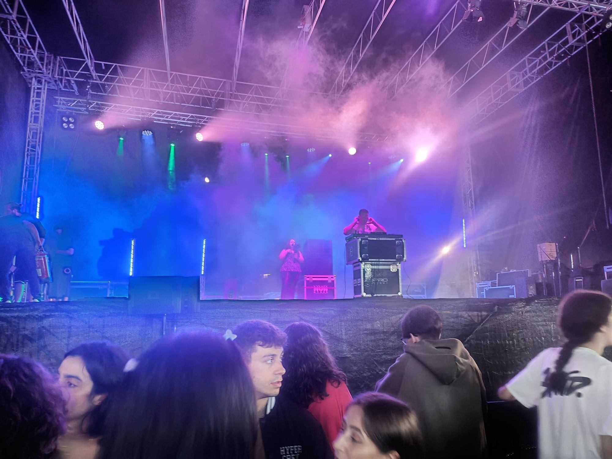 Dj Michi triunfa en el inicio de las Festas do Cristo de Cangas