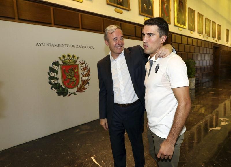 El Real Zaragoza en la Basílica del Pilar y en el Ayuntamiento de Zaragoza