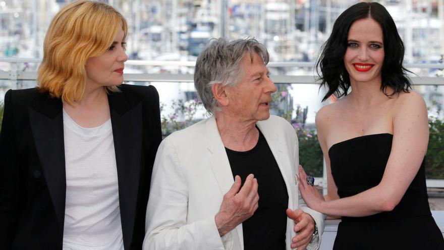 Polanski junto a las dos actrices.