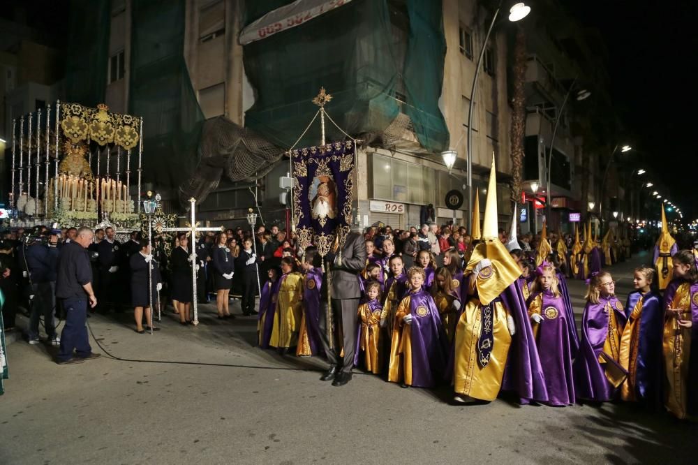 La Esperanza y el Cristo de la Caída protagonizaron el Encuentro en la Vía Doloresa de la Semana Santa de Torrevieja