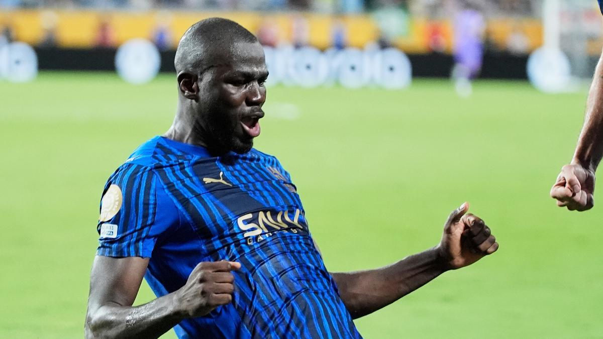 Koulibaly celebra el 2-3 en la prórroga