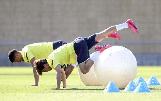 Las mascarillas de FC Barcelona protagonistas en el entreno de hoy